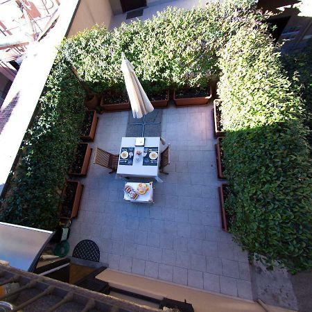 B&B Terrazza Baires - In The Heart Of Milan Bagian luar foto
