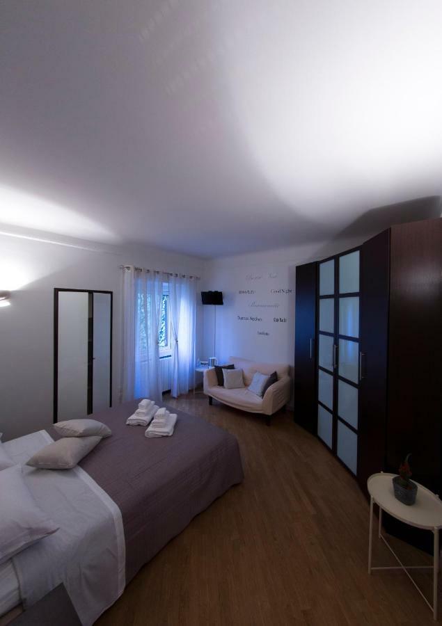 B&B Terrazza Baires - In The Heart Of Milan Bagian luar foto