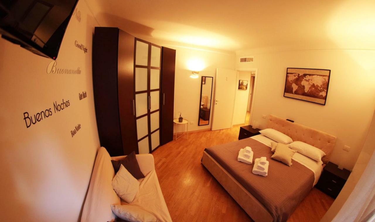 B&B Terrazza Baires - In The Heart Of Milan Bagian luar foto