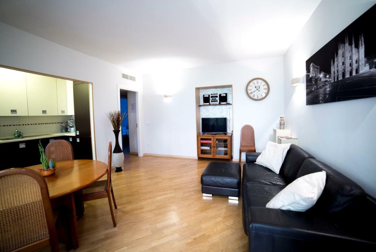 B&B Terrazza Baires - In The Heart Of Milan Bagian luar foto